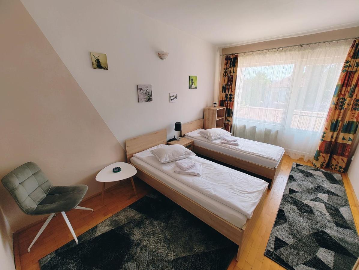 Ten'S Apartment - Spatios Si Linistit Kluž Exteriér fotografie