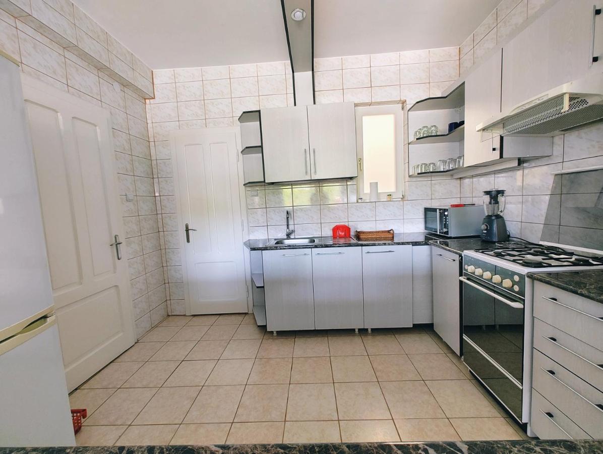 Ten'S Apartment - Spatios Si Linistit Kluž Exteriér fotografie